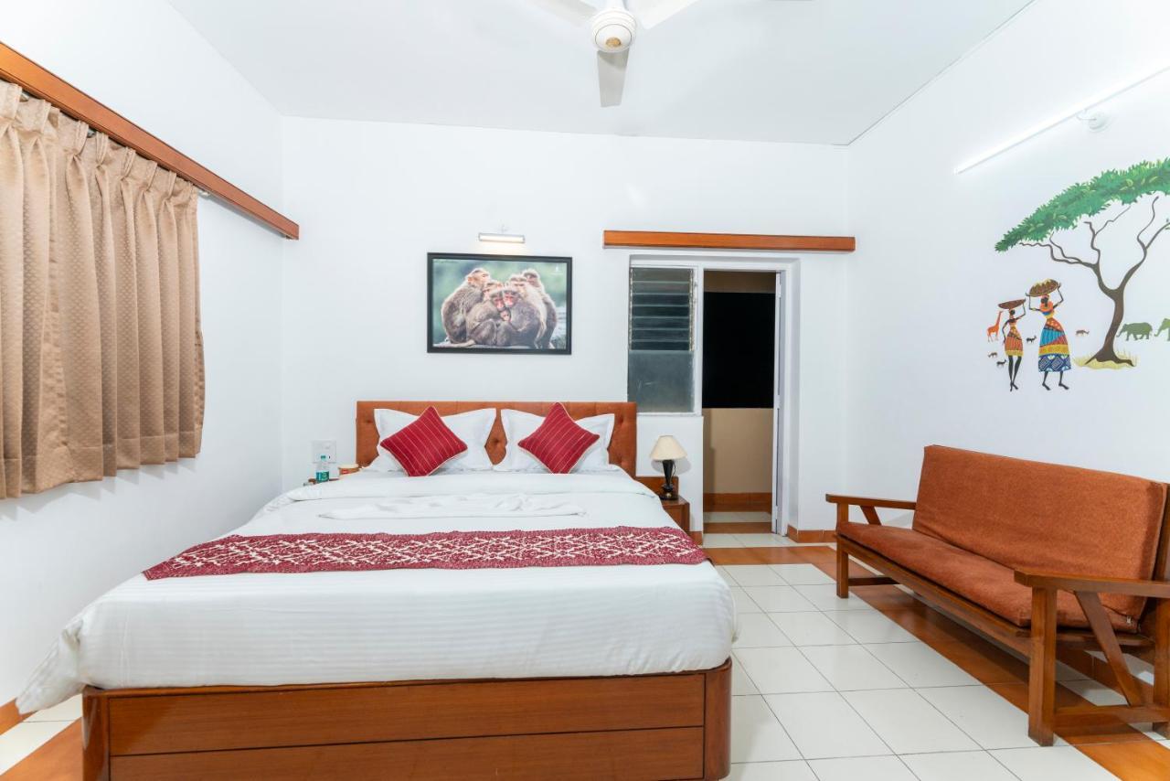 Hotel Green Field Satara Buitenkant foto