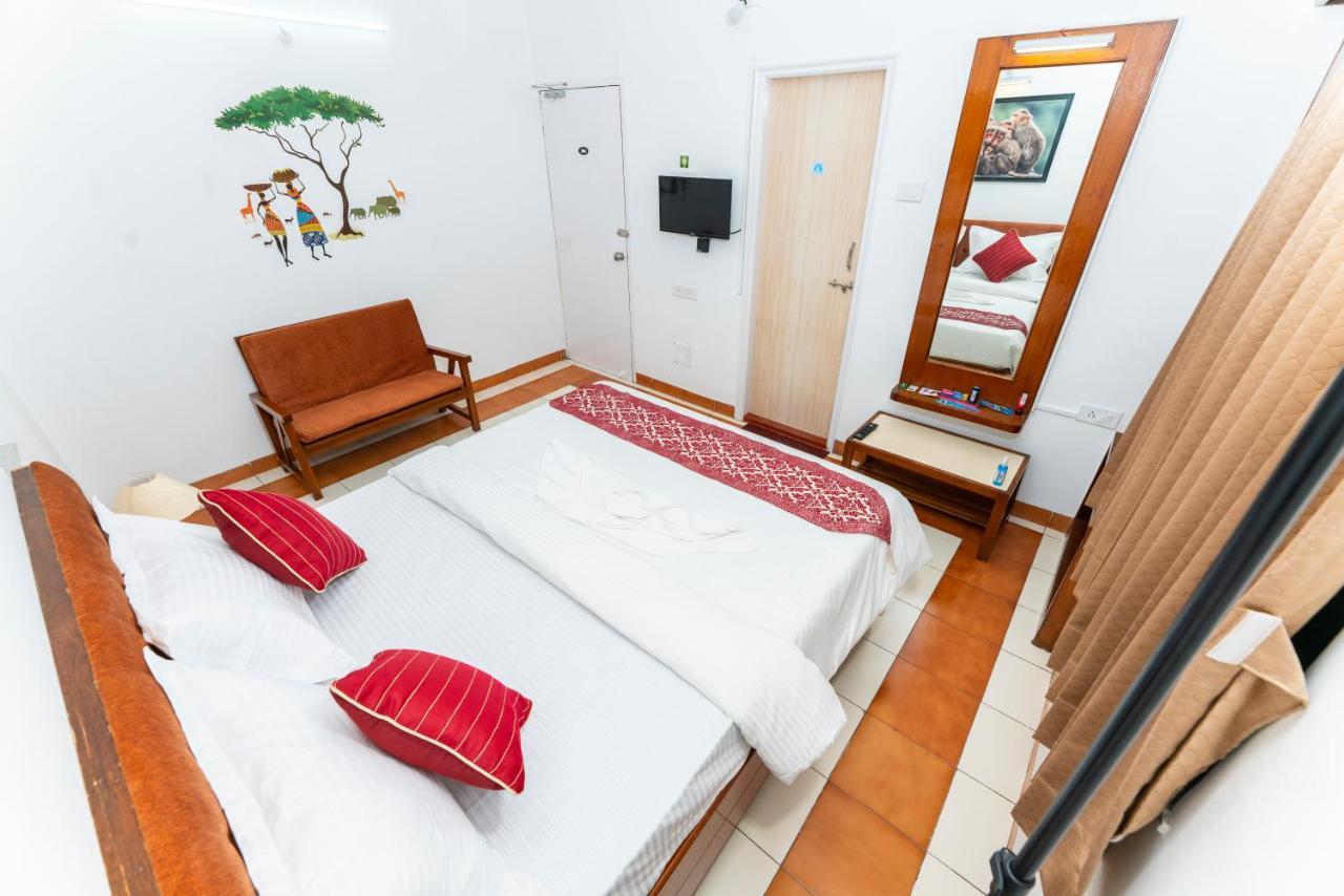 Hotel Green Field Satara Buitenkant foto