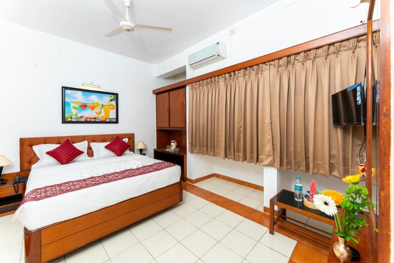 Hotel Green Field Satara Buitenkant foto